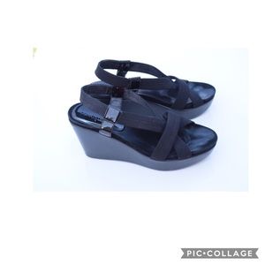 Donald J. Pliner Jem wedges